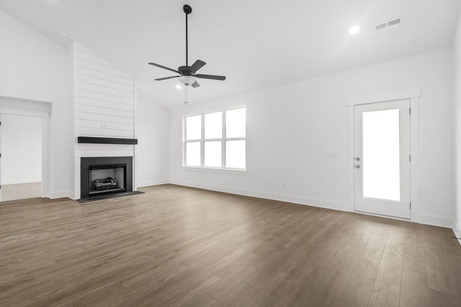Representative unfurnished interior of a home built from the The Ridgeport M by Davidson Homes LLC in Parks at Foster Crossing, Anna (Image 24).