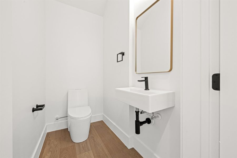 Spacious, unfurnished interior of a new home in , Austin (Image 28). Spacious, unfurnished interior of a new home in , Austin (Image 28).