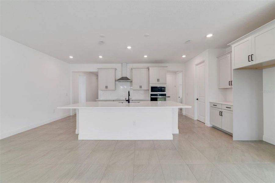 Furnished interior view inside a new home in Vintner Reserve, Clermont (Image 4). Furnished interior view inside a new home in Vintner Reserve, Clermont (Image 4).