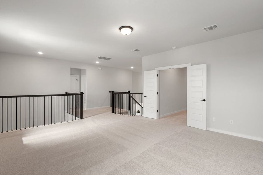 Spacious, unfurnished interior of a new home in Park Collection at Lariat, Liberty Hill (Image 33).