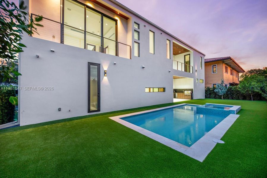 Exterior details and patio area of a home in , Miami (Image 46).