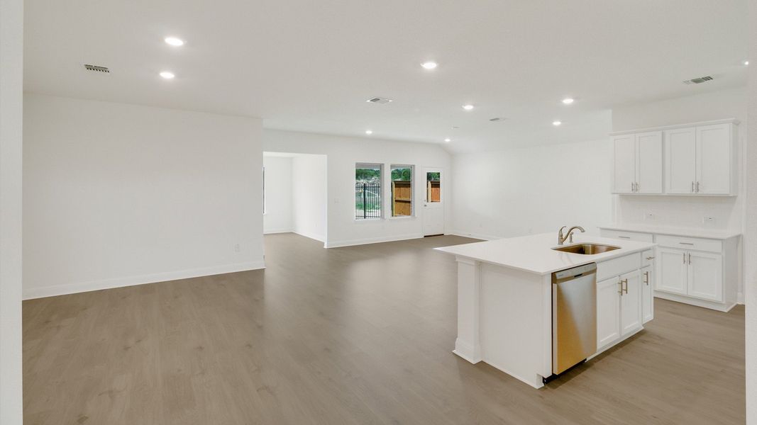 Image 16 representing the The Holden by D.R. Horton in Rosenbusch Ranch, Leander, TX. Image 16 representing the The Holden by D.R. Horton in Rosenbusch Ranch, Leander, TX.