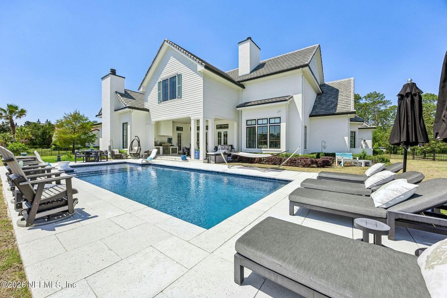 Exterior details and patio area of a home in , Jacksonville (Image 31).