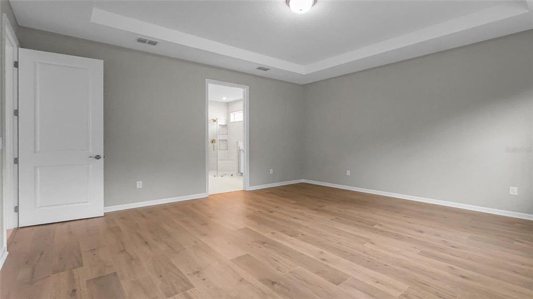 Spacious, unfurnished interior of a new home in Cresswind at Hammock Oaks, Lady Lake (Image 35). Spacious, unfurnished interior of a new home in Cresswind at Hammock Oaks, Lady Lake (Image 35).