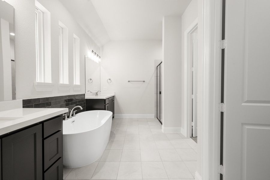 Furnished interior view inside a new home in Redden Farms - Phase 1, Midlothian (Image 5).
