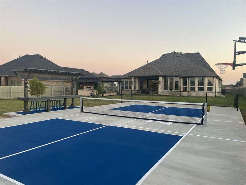 Community amenities in Pecan Square: 100ft. lots, Northlake (Image 29). Community amenities in Pecan Square: 100ft. lots, Northlake (Image 29).