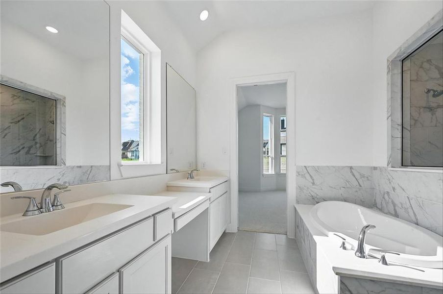 2131CharmingForgeRoadCANTA012 2131CharmingForgeRoadCANTA012