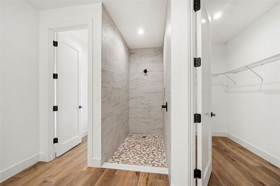 Spacious, unfurnished interior of a new home in , Port Charlotte (Image 33). Spacious, unfurnished interior of a new home in , Port Charlotte (Image 33).