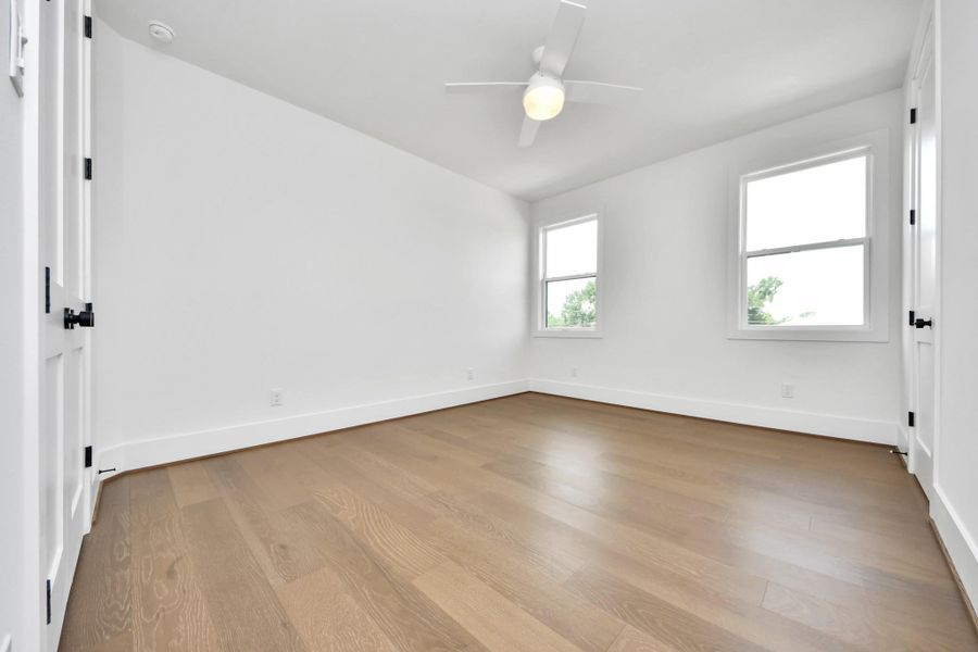 Spacious, unfurnished interior of a new home in , Houston (Image 21).