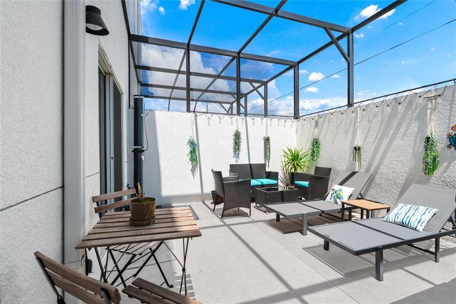 Exterior details and patio area of a home in , Davenport (Image 25).
