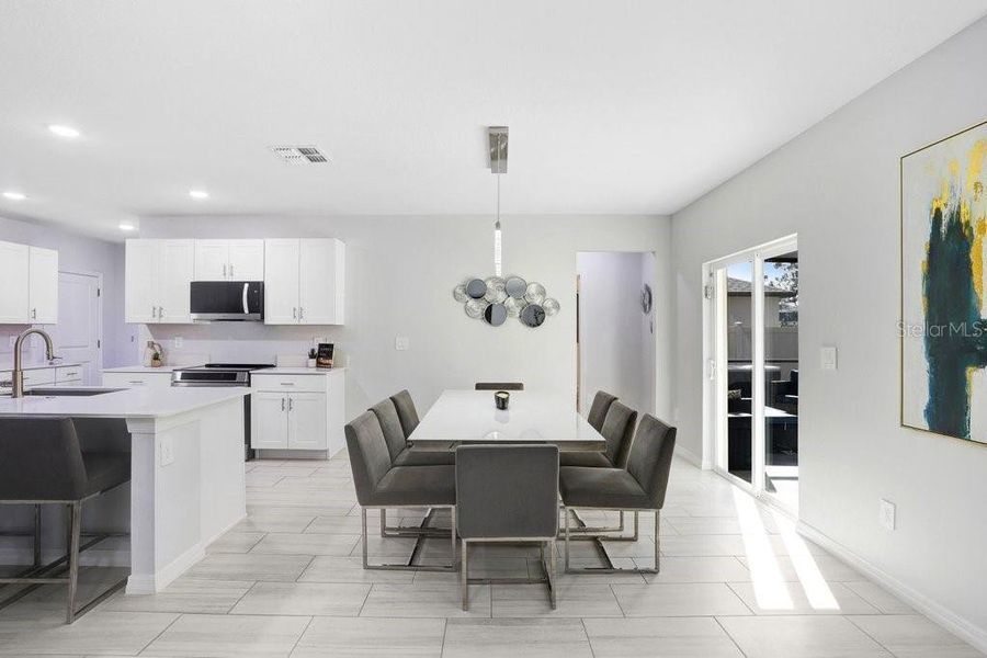 Furnished interior view inside a new home in , Zephyrhills (Image 37). Furnished interior view inside a new home in , Zephyrhills (Image 37).