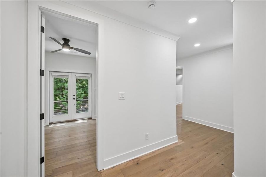 Spacious, unfurnished interior of a new home in , Alpharetta (Image 82). Spacious, unfurnished interior of a new home in , Alpharetta (Image 82).