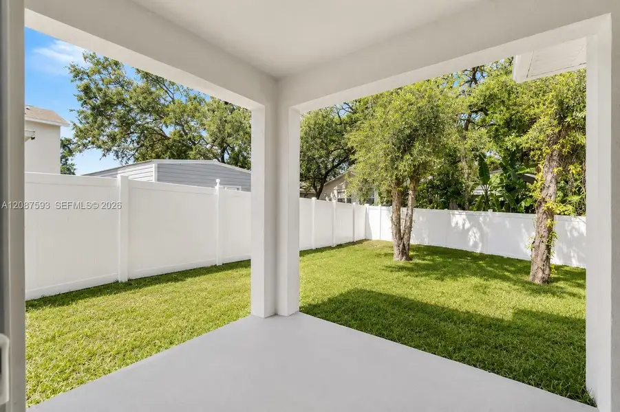 Exterior details and patio area of a home in , Tampa (Image 13).