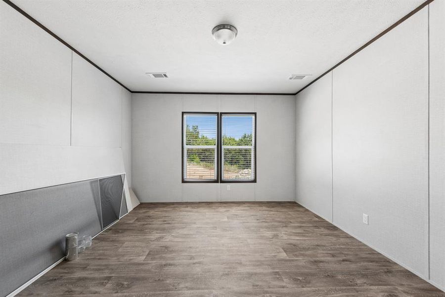 Spacious, unfurnished interior of a new home in , Granbury (Image 30).