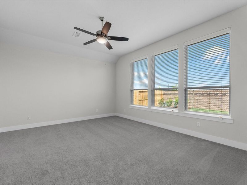 Spacious, unfurnished interior of a new home in Pecan Ridge, Fulshear (Image 15).