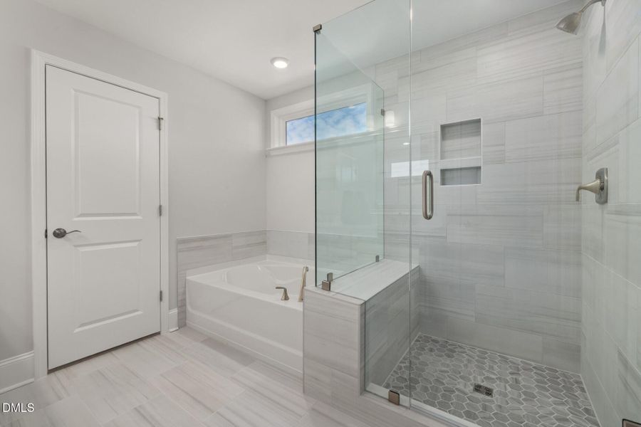 SAUN- Continental Model Home (14)