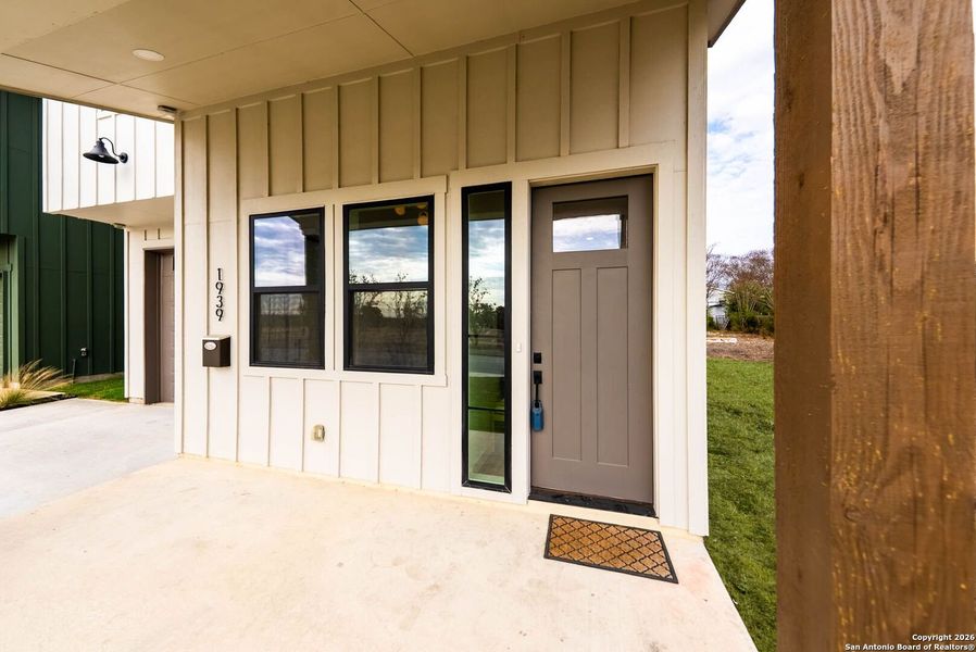Exterior details and patio area of a home in , San Antonio (Image 23).