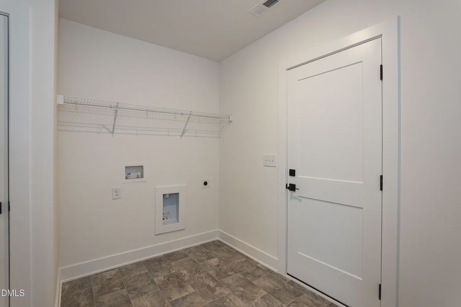 Spacious, unfurnished interior of a new home in Southern Estates, Sanford (Image 21).