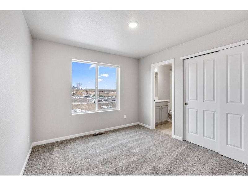 Spacious, unfurnished interior of a new home in Pintail Commons at Johnstown Village, Johnstown (Image 9). Spacious, unfurnished interior of a new home in Pintail Commons at Johnstown Village, Johnstown (Image 9).