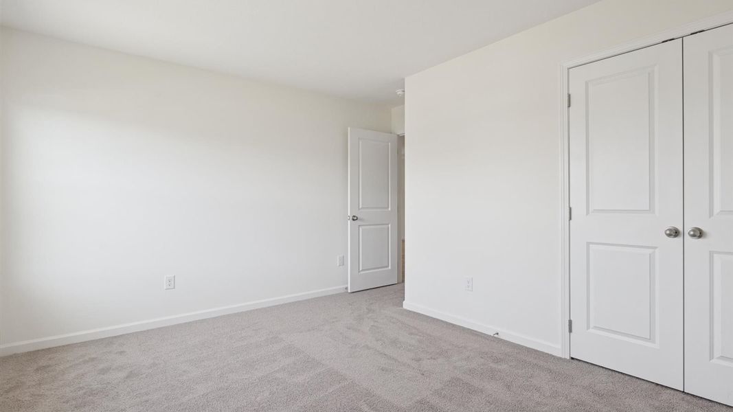 Spacious, unfurnished interior of a new home in Whispering Springs, Maryville (Image 26).