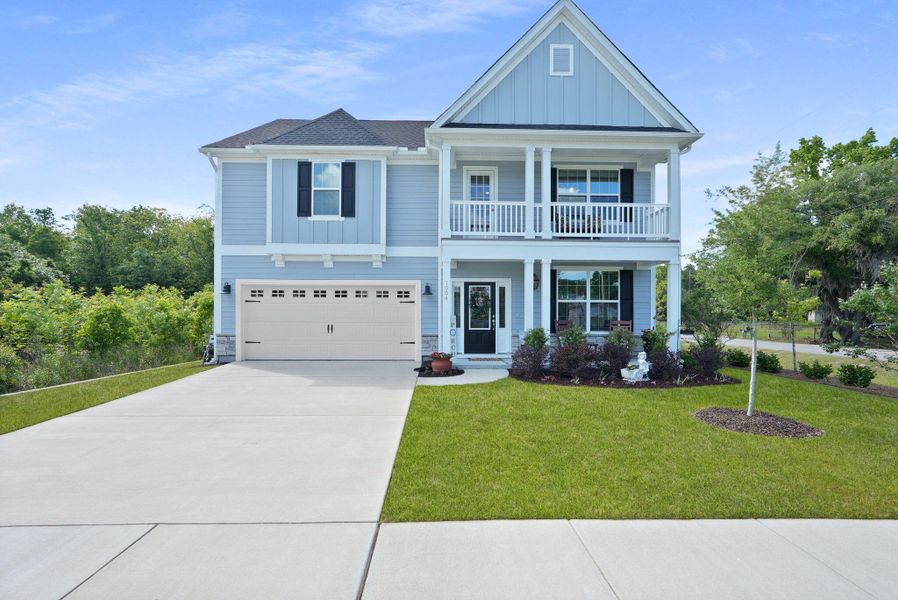 Front exterior of a new home in Cordgrass Landing, Johns Island, SC, highlighting curb appeal (Image 19).