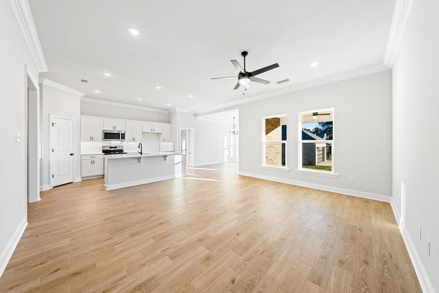 Spacious, unfurnished interior of a new home in Eagle Pointe, Pensacola (Image 10). Spacious, unfurnished interior of a new home in Eagle Pointe, Pensacola (Image 10).