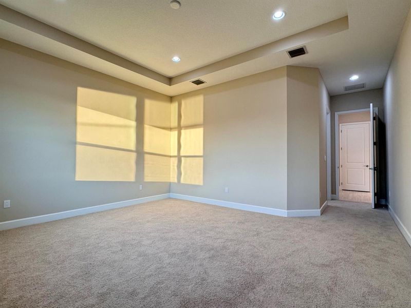 Spacious, unfurnished interior of a new home in Westlake, Loxahatchee (Image 24).