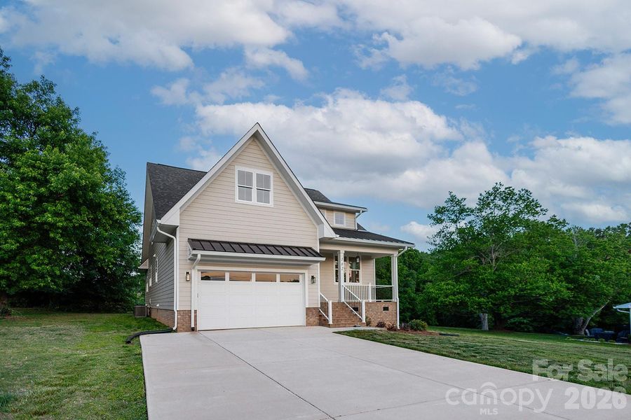 Front exterior of a new home in , Kings Mountain, NC, highlighting curb appeal (Image 19).