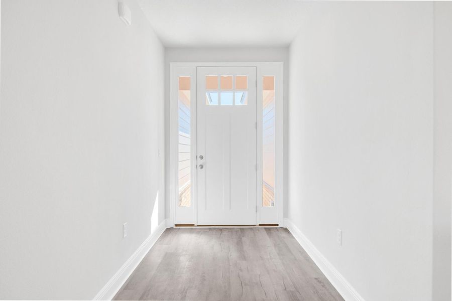 Spacious, unfurnished interior of a new home in The Bluffs at Lafayette, Freeport (Image 10).