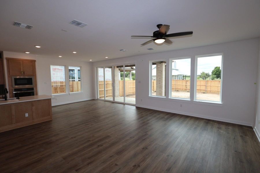 Spacious, unfurnished interior of a new home in Flora, Hutto (Image 10). Spacious, unfurnished interior of a new home in Flora, Hutto (Image 10).