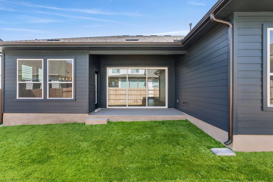Exterior details and patio area of a home in Sunfield, Buda (Image 4).