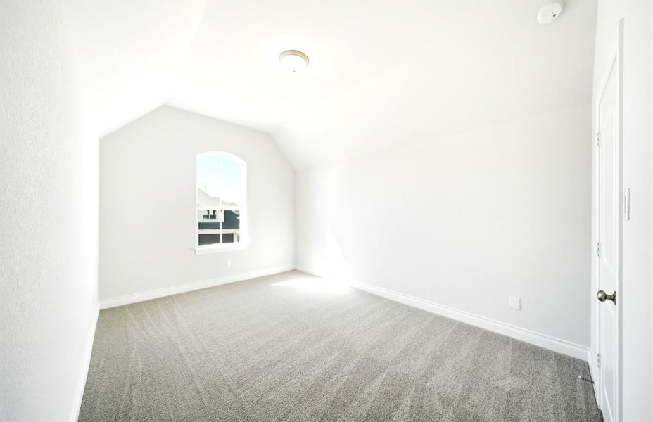 Spacious, unfurnished interior of a new home in Bridgeland 60′, Cypress (Image 30).