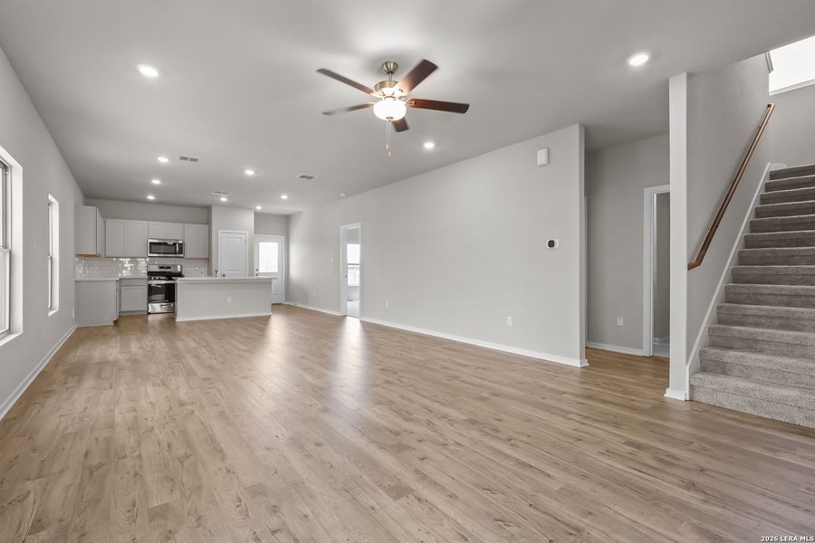 Spacious, unfurnished interior of a new home in The Parklands, Schertz (Image 21).