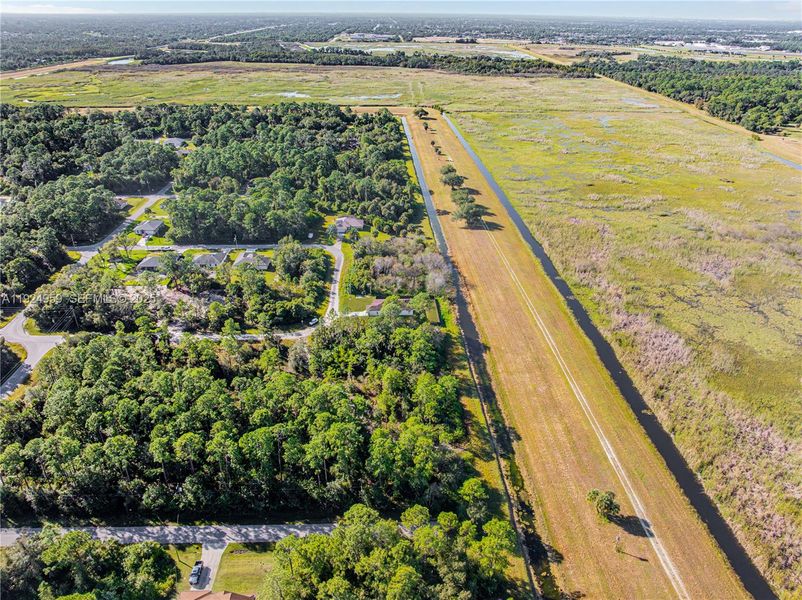 Natural landscape and outdoor views near  in Lehigh Acres (Image 33).