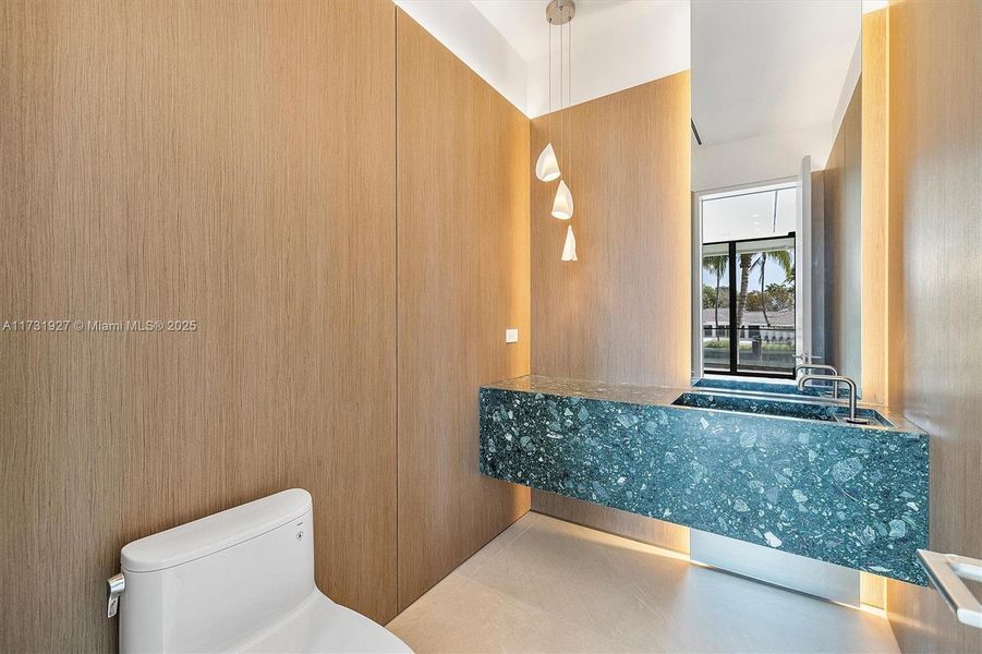 Powder Room Powder Room