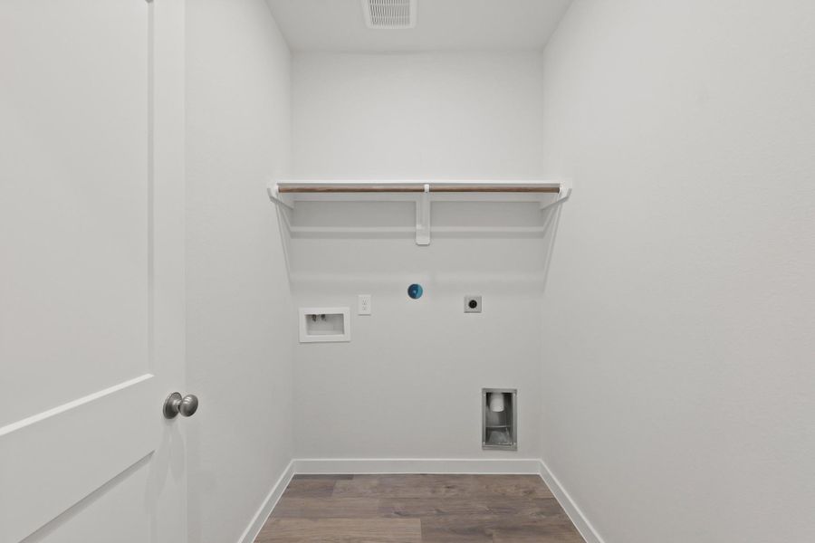 Spacious, unfurnished interior of a new home in Sherwood Glen, Conroe (Image 21). Spacious, unfurnished interior of a new home in Sherwood Glen, Conroe (Image 21).