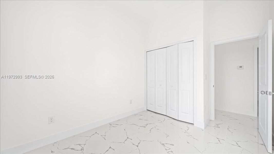 Spacious, unfurnished interior of a new home in , Lehigh Acres (Image 18).