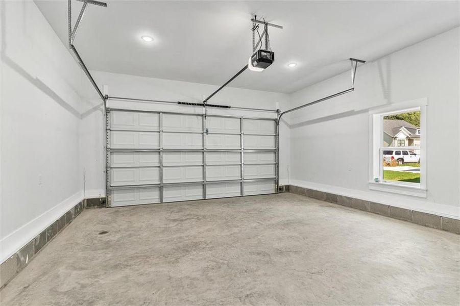 Image 34 of a home in .