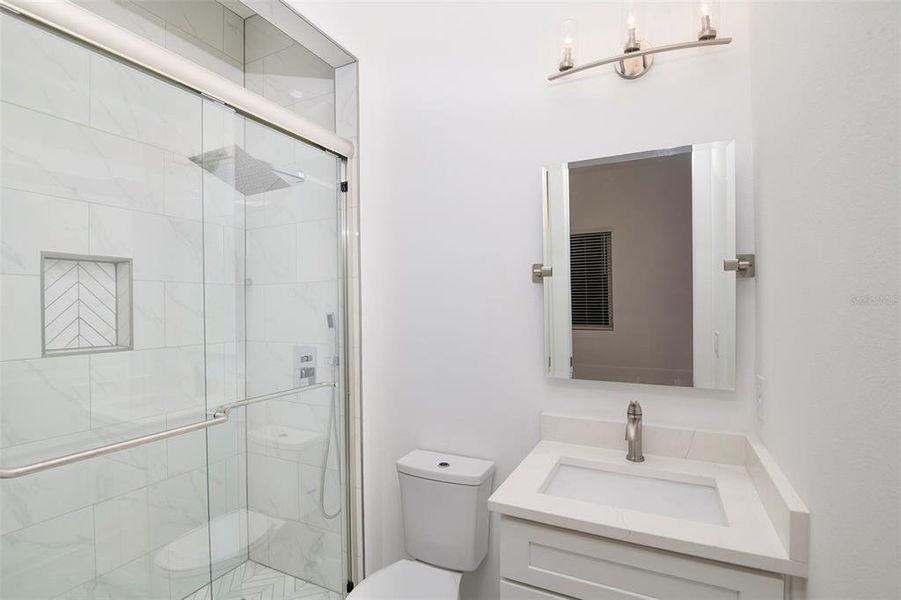 5th bathroom 5th bathroom