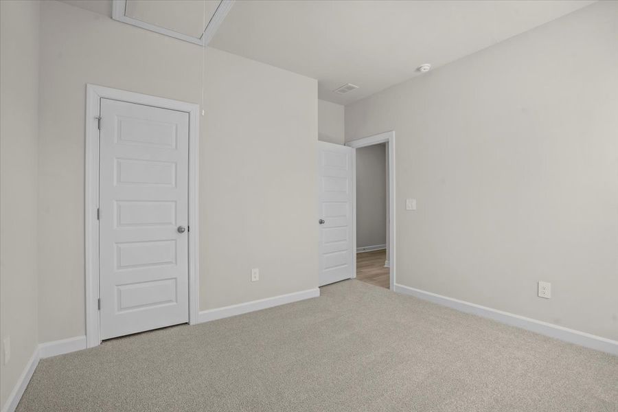 Spacious, unfurnished interior of a new home in Holland Park, Spartanburg (Image 20). Spacious, unfurnished interior of a new home in Holland Park, Spartanburg (Image 20).