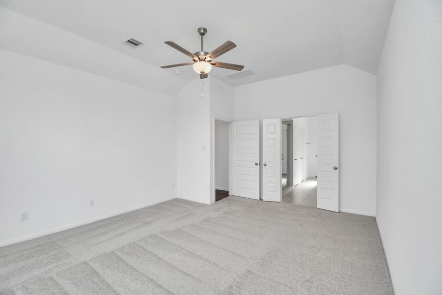 Spacious, unfurnished interior of a new home in 50' Traditional Homes at Elyson, Katy (Image 30).