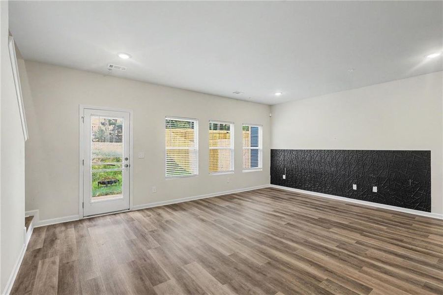 Spacious, unfurnished interior of a new home in , Atlanta (Image 22).