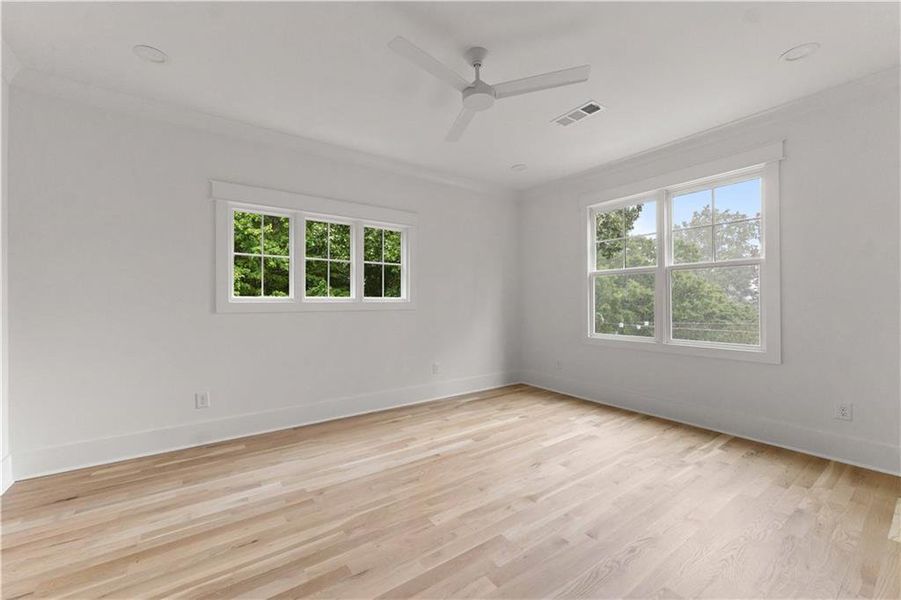 Spacious, unfurnished interior of a new home in , Atlanta (Image 21).