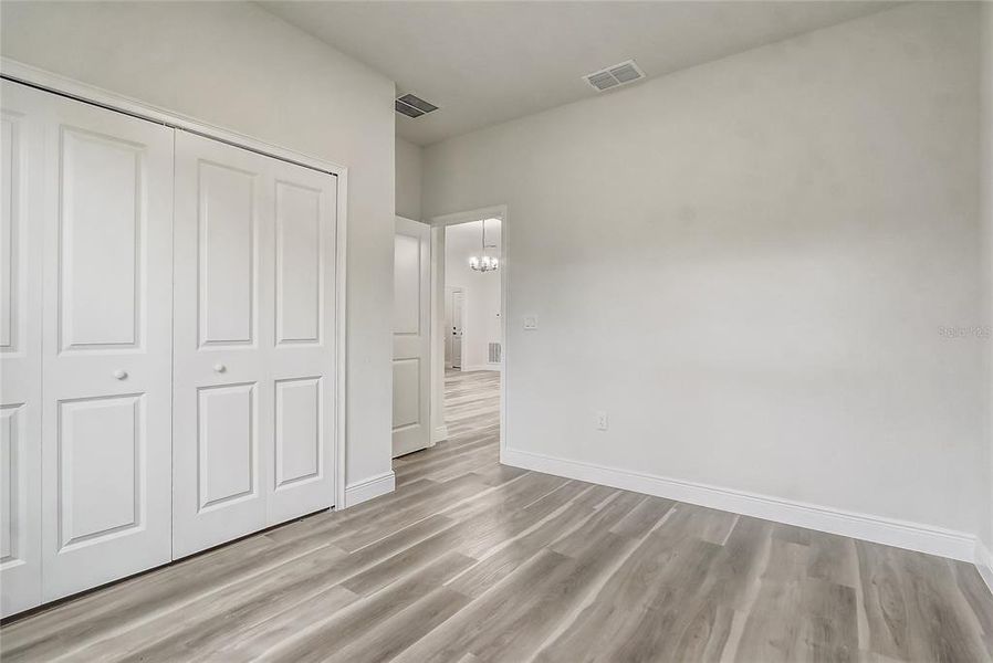 Spacious, unfurnished interior of a new home in , Ocala (Image 21).