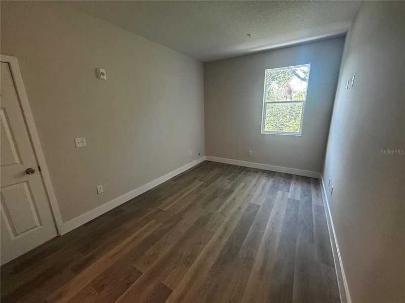 Spacious, unfurnished interior of a new home in , Orlando (Image 14).