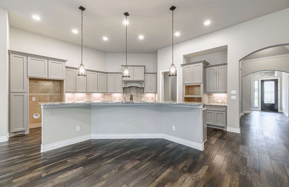 Representative furnished interior of a home built from the 3326 by Ravenna Homes in Cross Creek West, Fulshear (Image 18).