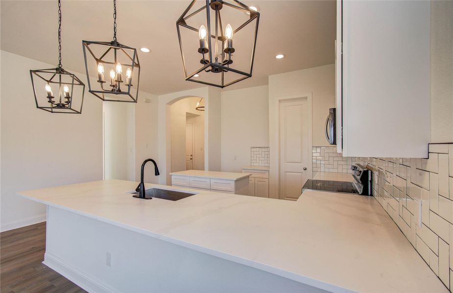 Countertops and kitchen Lightning Countertops and kitchen Lightning