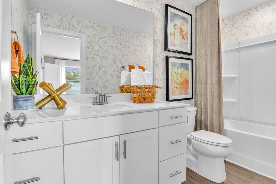 Full Bath Full Bath