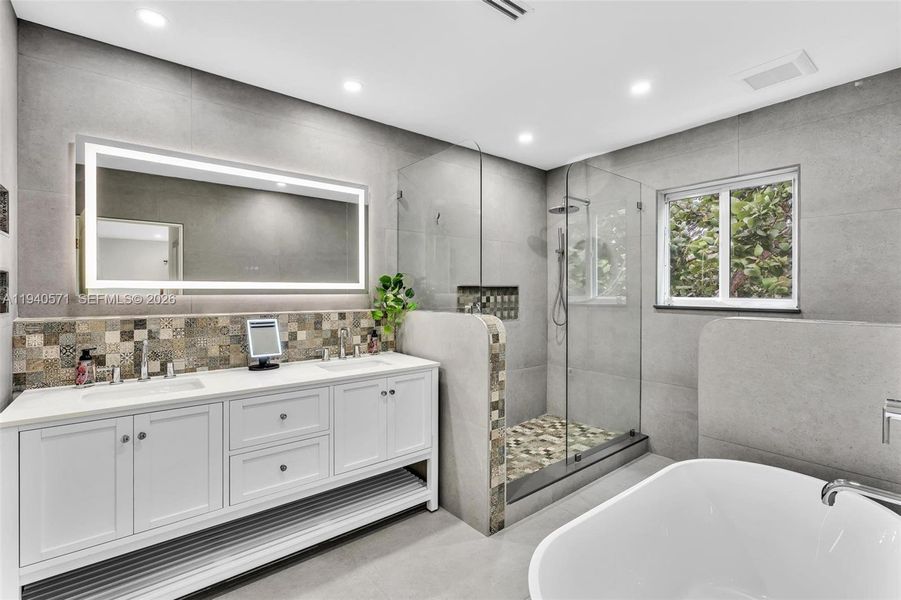 Furnished interior view inside a new home in , Miami (Image 46).