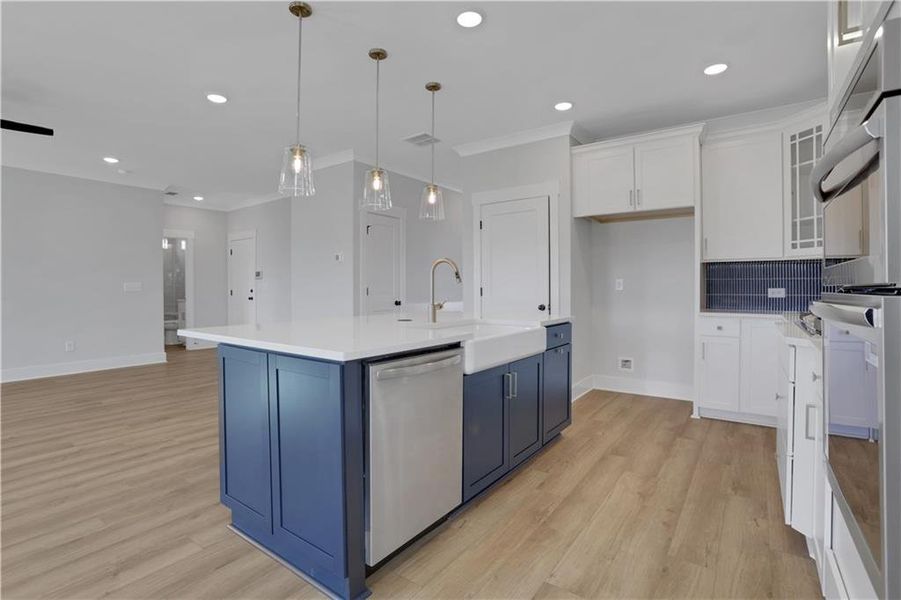 Furnished interior view inside a new home in Twin Lakes, Hoschton (Image 7).